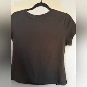 4 XL Uniqlo Black Short Sleeve